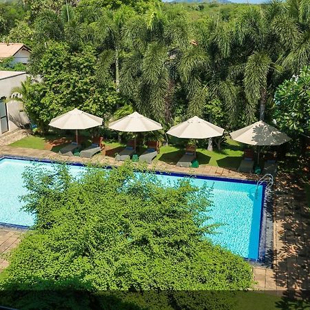 Lavendish Okrin Hotel Kataragama Exterior photo