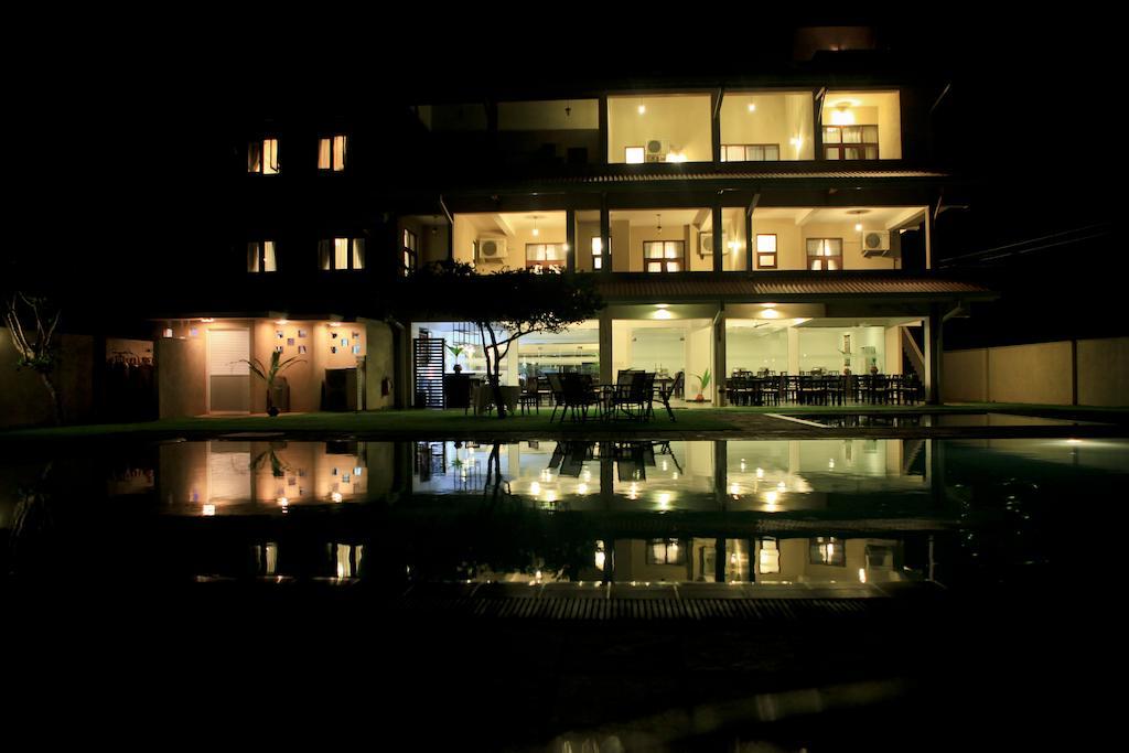 Lavendish Okrin Hotel Kataragama Exterior photo