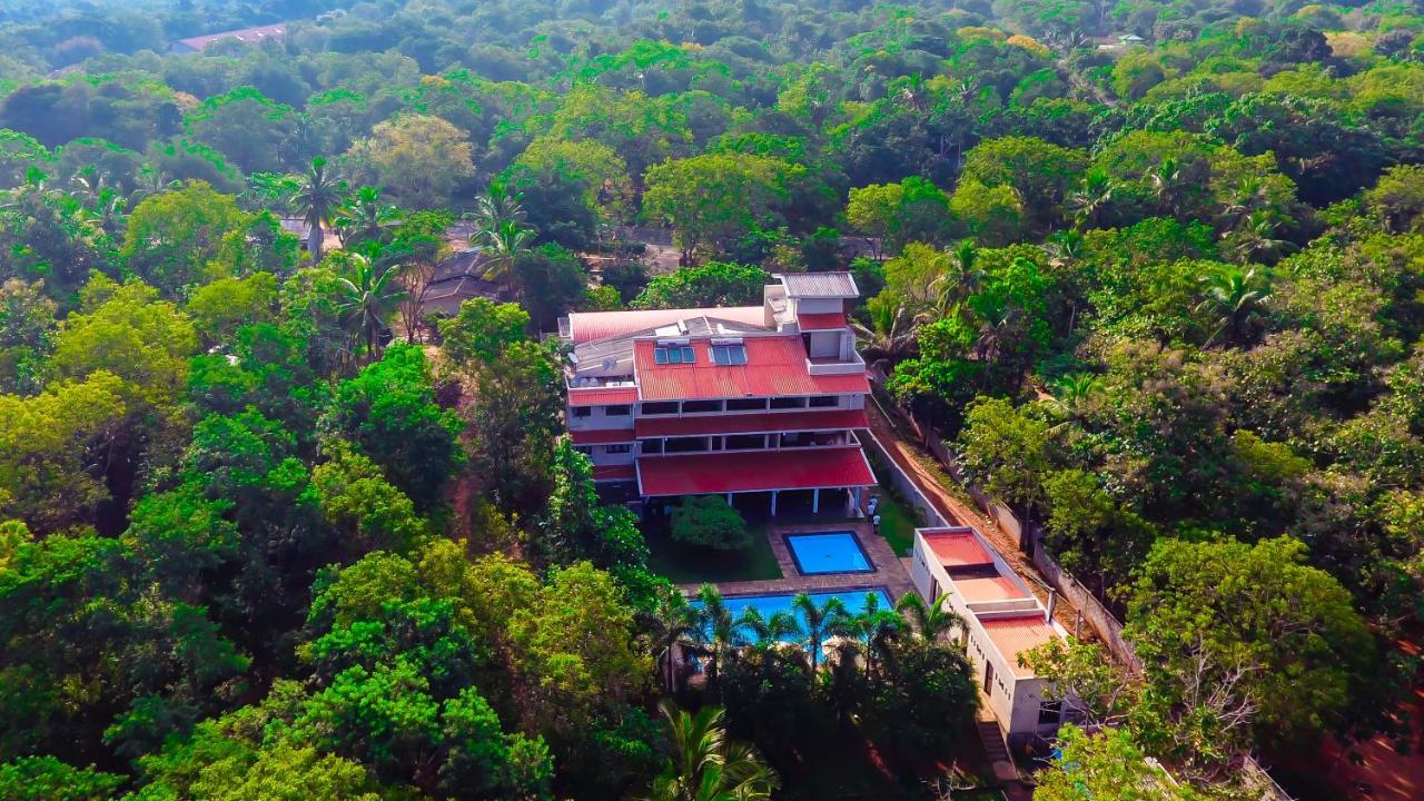 Lavendish Okrin Hotel Kataragama Exterior photo