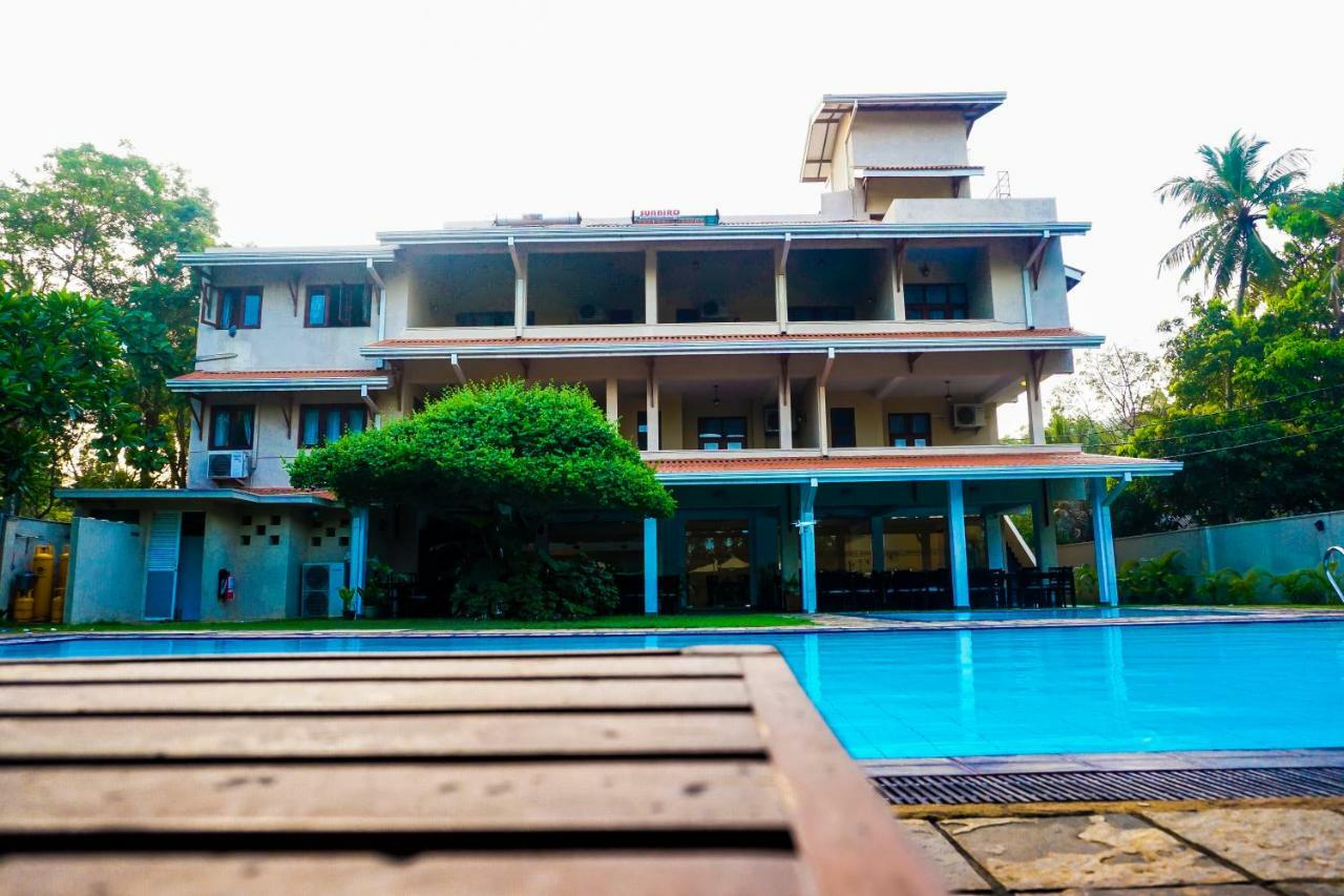 Lavendish Okrin Hotel Kataragama Exterior photo